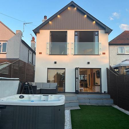 Broadway Beach Home With Hot Tub Herne Bay Extérieur photo