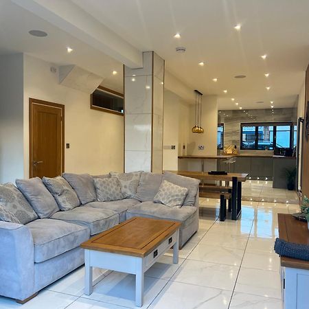 Broadway Beach Home With Hot Tub Herne Bay Extérieur photo