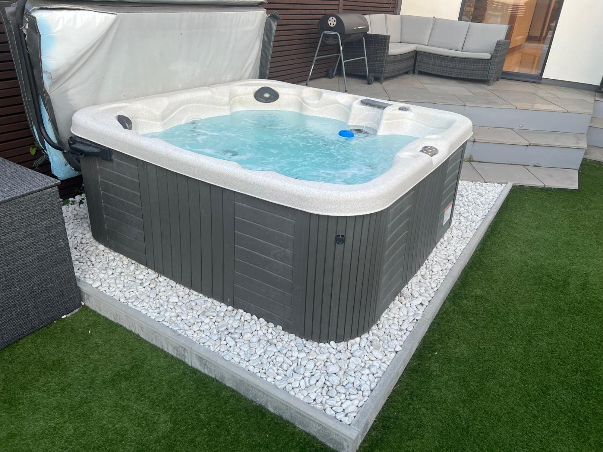 Broadway Beach Home With Hot Tub Herne Bay Extérieur photo