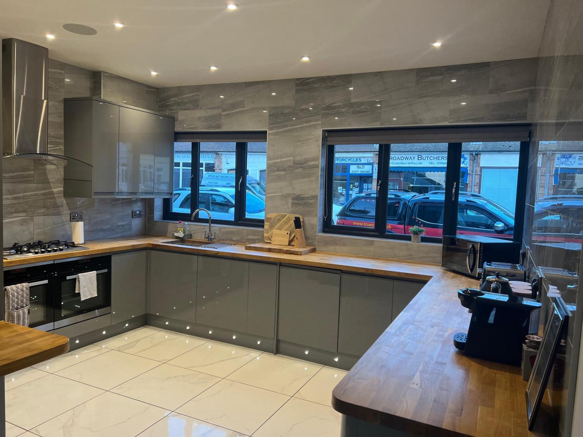 Broadway Beach Home With Hot Tub Herne Bay Extérieur photo