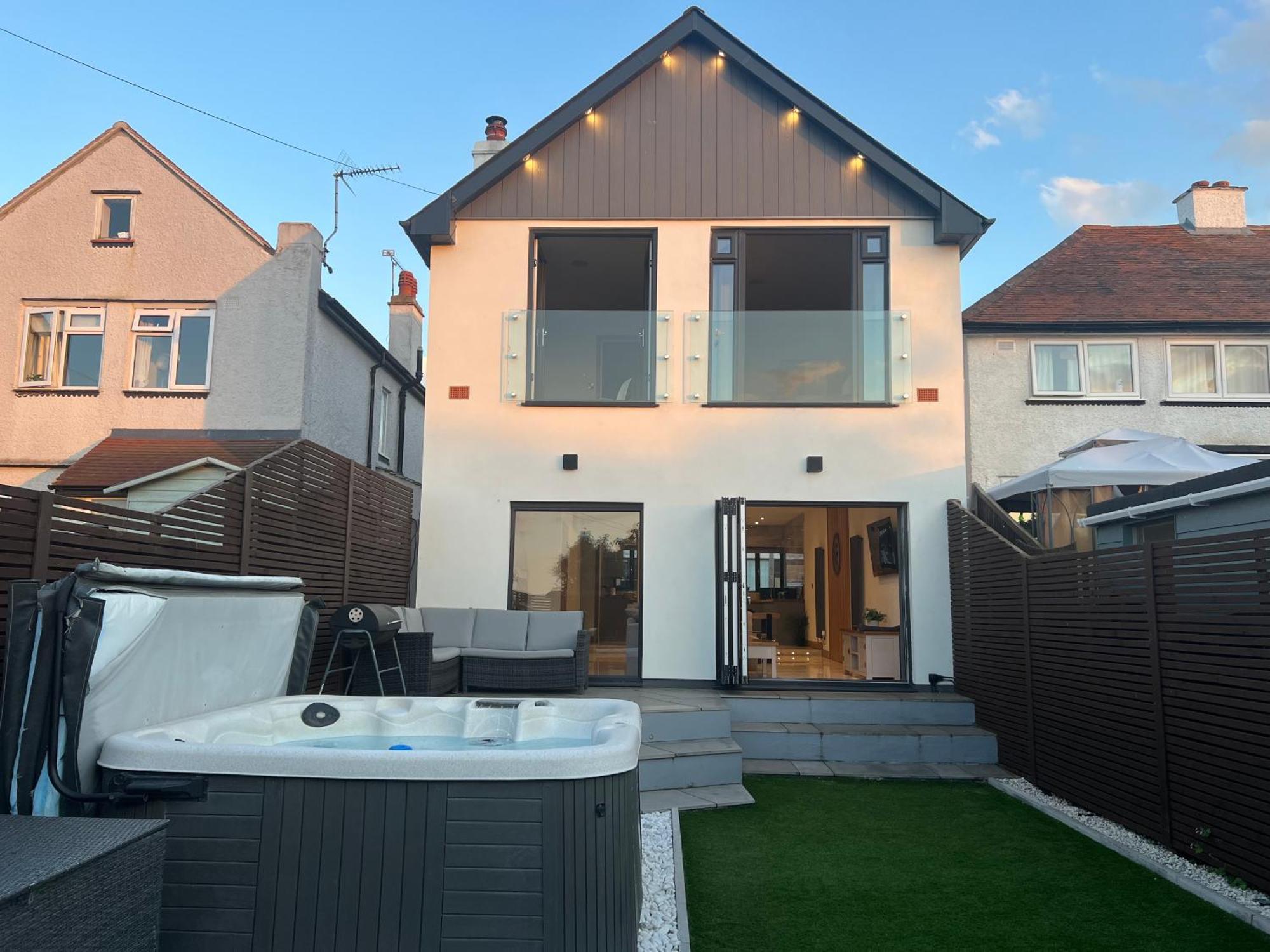 Broadway Beach Home With Hot Tub Herne Bay Extérieur photo